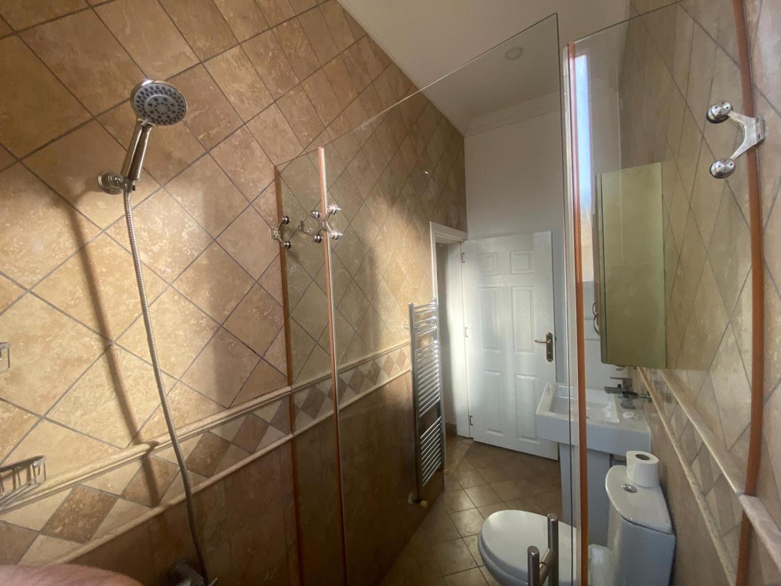 Lord'S Residence Boutique Hotel 凯里尼亚 外观 照片